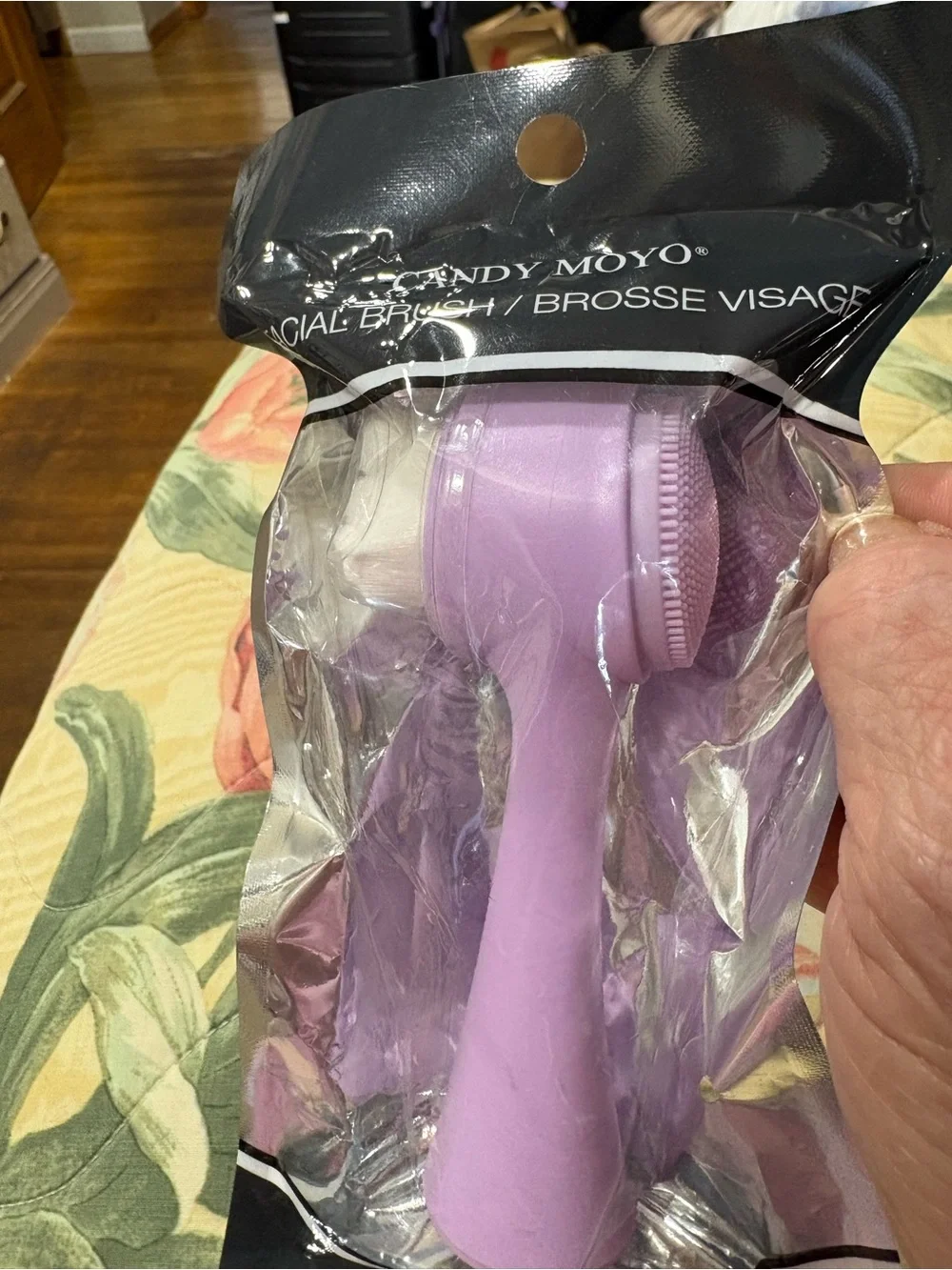 Lavender Facial Cleansing Brush by